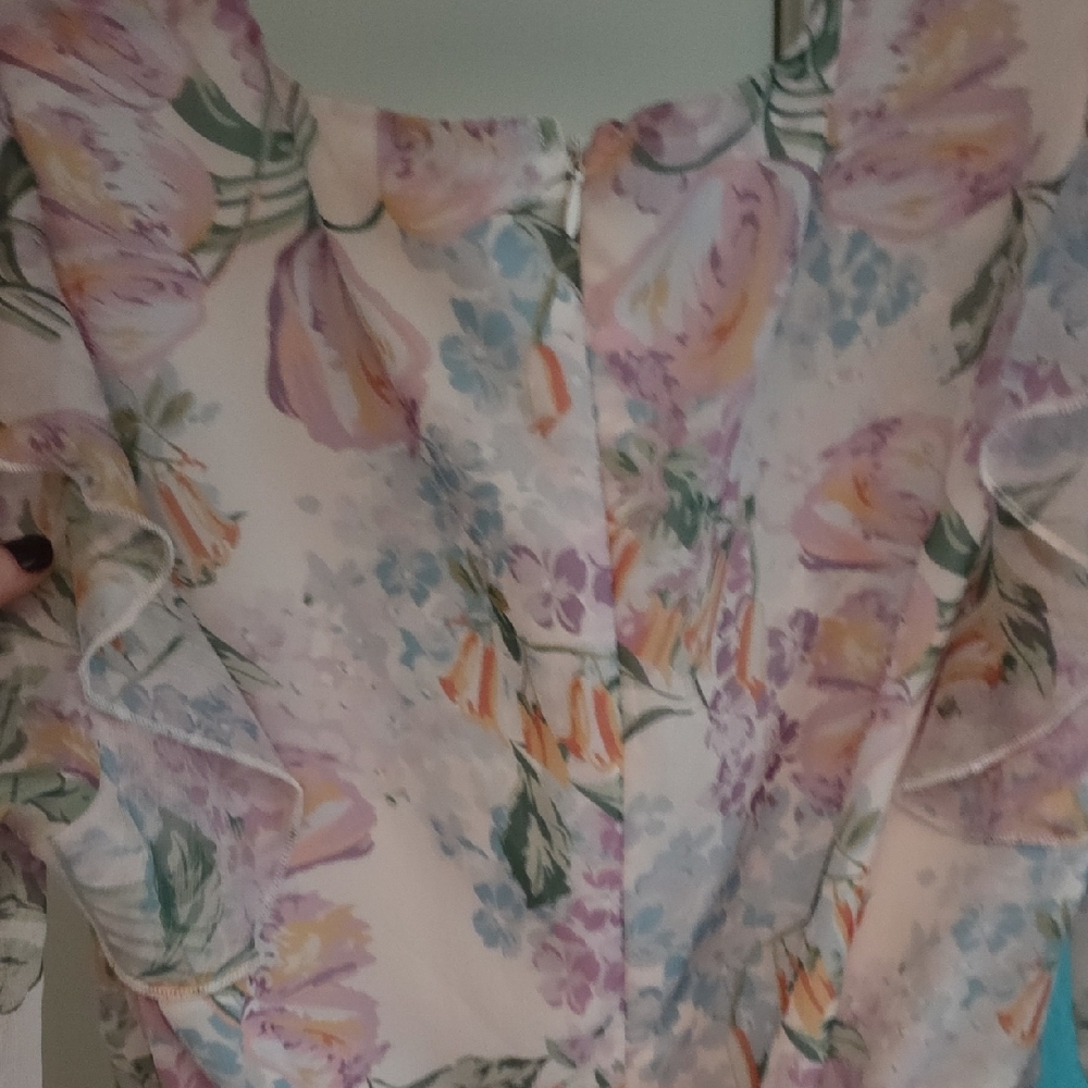 Floral Ruffle Romper - Picture 4 of 6